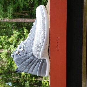 Used size 10 - Jordan retro 12 steath